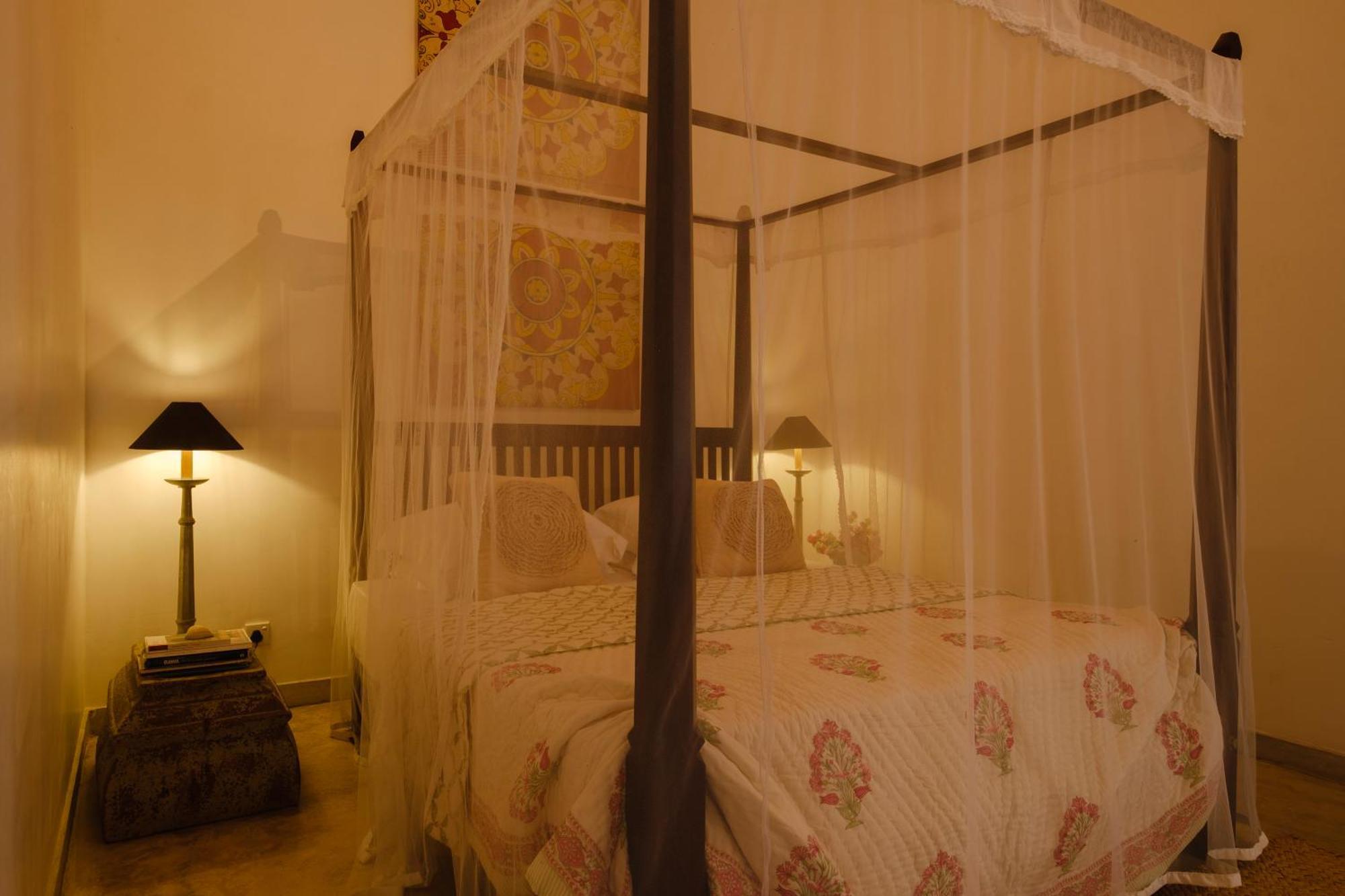Treasure Rock Bed & Breakfast Kirinda  Exterior photo